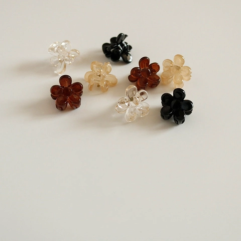 Mini Flower Hair Claw Clips Acrylic Resin Small 5-Petal Hairpins Bangs Side Clips Simple Retro For Women Girls