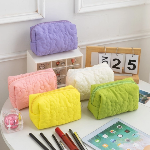 Gewatteerde Bloemen Toilettas Polyester Grote Capaciteit Reisopbergtas Zacht Schattig Make-up Organizer