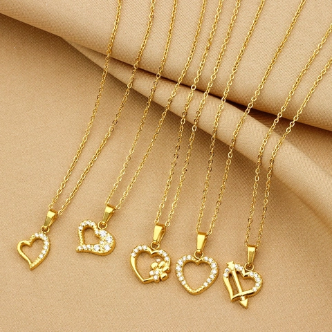 Love Heart Pendant Necklace Titanium Steel Zircon Inlaid Elegant Gold Plated Minimalist Clavicle Chain Jewelry For Women