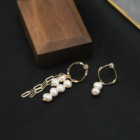 Boucles D'oreilles Künstliche Perles Baroques Asymétriques Anneaux Torsadés Plaqués Or Chaîne Long Pompon Avec Tige En Argent 925