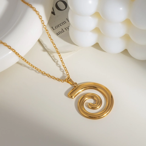 Conch Starfish Pendant Necklace Stainless Steel Gold Plated Sea Theme Fashion Clavicle Chain For Women