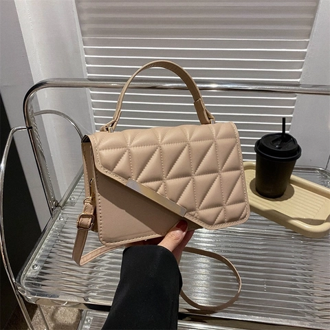 Women Diamond Quilted Shoulder Bag PU Leather Gold Metal Bar Decor Top Handle Crossbody Flap Square Purse Fashion