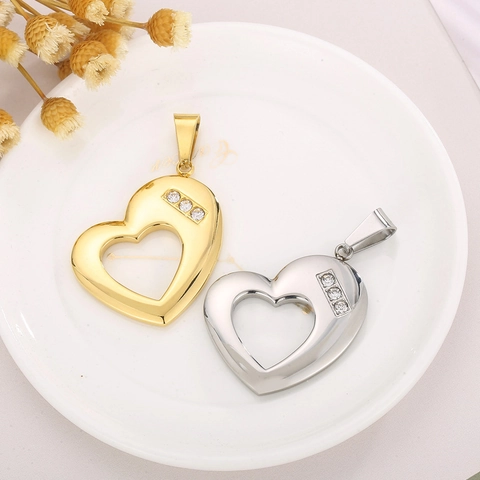 Colgante De Corazón Hueco De Acero Inoxidable Con Diamantes De Imitación Para Joyería DIY Regalo San Valentín Mujer