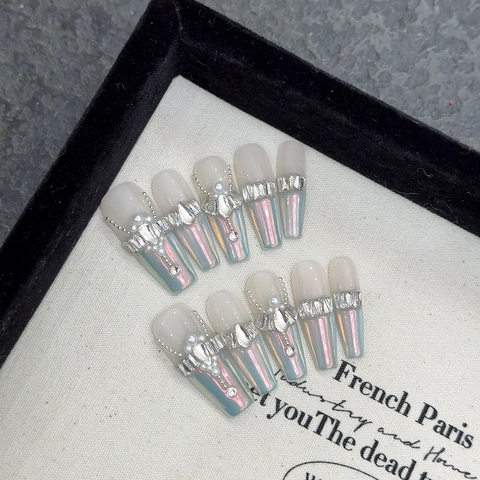 Coffin Press On Nägel Handgefertigt Aurora Holographisch Blau Silber Mit 3D Strass Künstliche Perle Bogen Kette Dekoration Luxus Dame