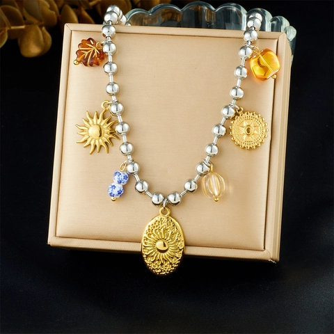 Collier Pendentif Soleil Gravé En Acier Inoxydable Chaîne À Billes Avec Perles En Céramique Et Résine Bijoux Multi Éléments Pour Femmes