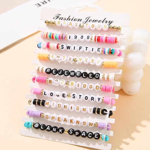 Boho Bunte Polymer-Ton Buchstaben Perlen Stapelbare Freundschaft Armbänder Hand Schmuck Eras Tour Swiftie Mode Accessoire Geschenk Damen