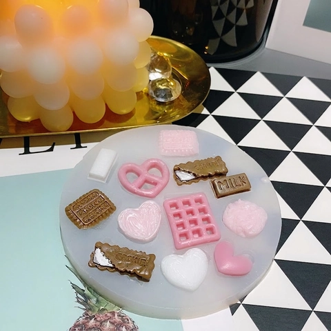 Stampo In Silicone Rotondo Per Fondante Cioccolato DIY Forme Multiple Biscotto Cuore Waffle Strumento Decorazione