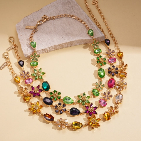 Collier Pendentif Floral Alliage Strass Cristal Coloré Vintage Bohème Luxe Bijoux Pour Femmes Accessoire Fait Main