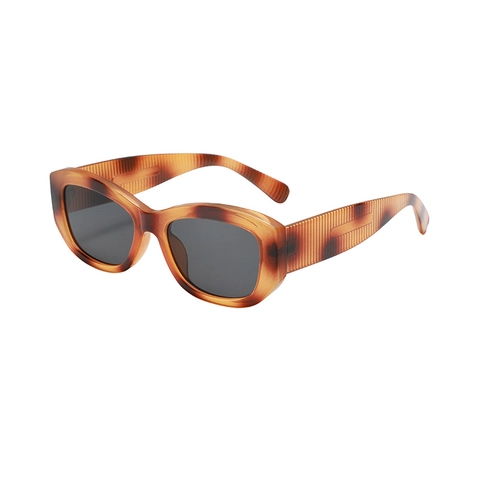 Vintage Square Sunglasses Women UV Protection Retro Fashion Thick Plastic Frame Wide Temples Vacation Beach Shade