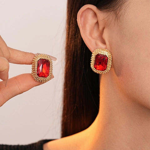 Orecchini A Lobo Rettangolari Vintage Con Strass Rossi E Perno In Argento Lega Bordo Dorato Per Donna