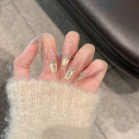 Handmade Press-On Nails French Gradient Cat Eye With Artificial Pearls And Rhinestones Luxury Nude Pink Long Almond Style For Women