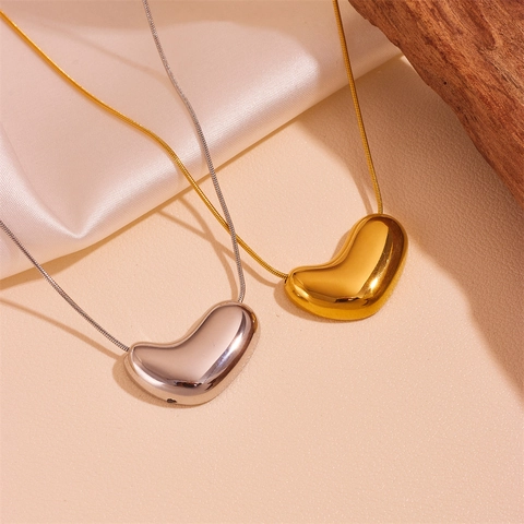 Collana Con Pendente A Cuore Acciaio Inossidabile Titanio Placcato Oro 18K Catena Serpente Gioielli Moda Donna