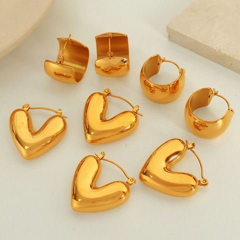 Orecchini a Cerchio a Cuore a Forma di C in Acciaio Inossidabile Placcato Oro Moda Pendolare per Donna Minimalista Geometrico Gioielli