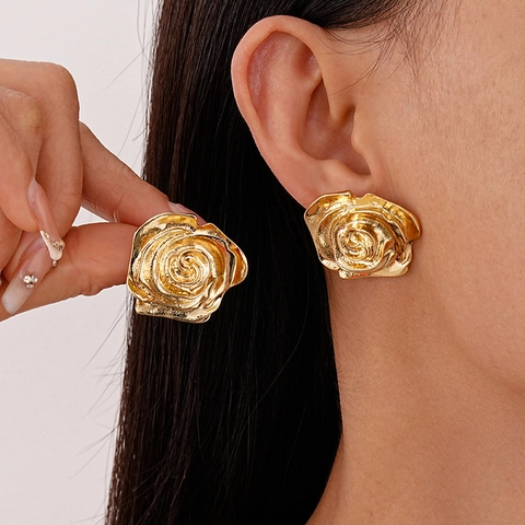 3D Rose Flower Stud Earrings Alloy Floral Metallic Jewelry With Silver Earring Post For Women Fashion Elegant Occasion