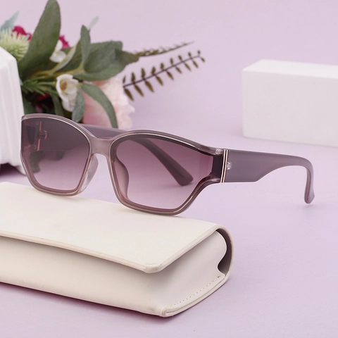 Fashion Square Sunglasses For Women PC Frame Gradient Lenses UV400 Protection Outdoor Travel Shades Metal Decoration