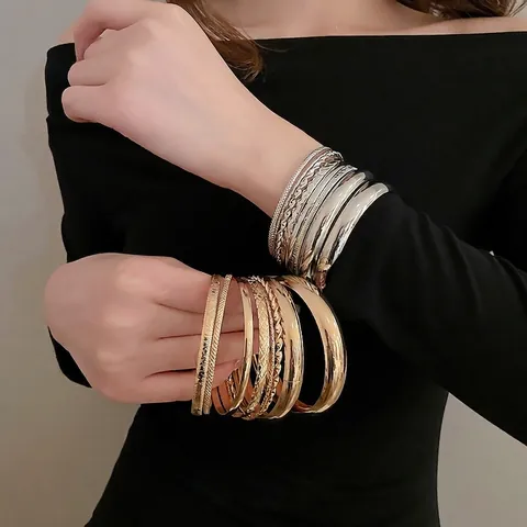 Minimalistische Metallisch Glänzende Strukturierte Armreifen Armbänder Mehrere Stile Gedreht Schmuck Für Damen
