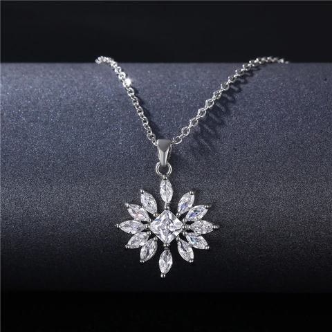 Stainless Steel Zircon Flower Pendant Necklace Shiny Copper Zirconia Jewelry Elegant Gift For Women Versatile Accessories