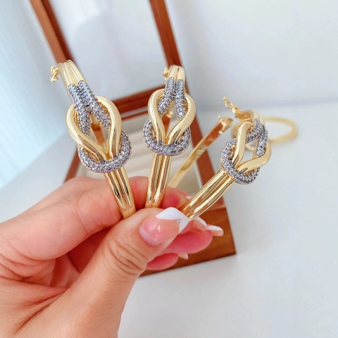 Fashion Knot Intertwined Rhinestone Cuff Bracelet And Open Ring For Women Metal Gold Silver Plated Elegant Hand Jewelry