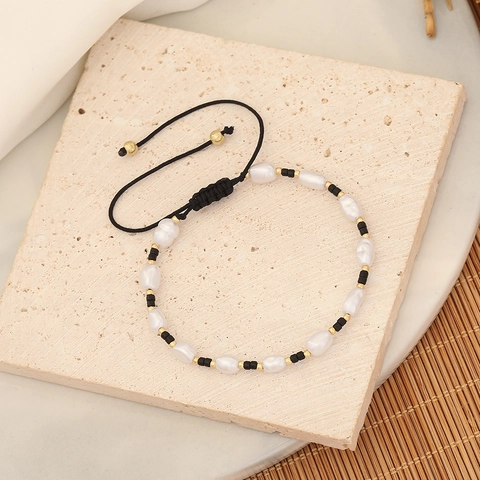 Bracciale Intrecciato A Mano Bohemien Con Imitazione Perla Artificial Perline Di Vetro E Distanziatori In Lega Gioielli Regolabili Per Donna