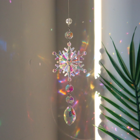 Snowflake Crystal Suncatcher K9 Prism Rainbow Maker Hanging Ornament Window Decor Christmas Gift