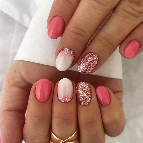 Press On Nails Glossy Rosy Pink Oval Artificial Nails Glitter Gradient Sweet Summer French Style For Women