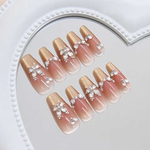 Handgemachte Press On Nails Schmetterling Strass Künstliche Perle Coffin Form Ombre Gradient ABS Kunststoff Eleganter Französischer Stil