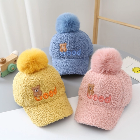 Cappello Da Baseball Bambini Teddy Fleece Berretto Invernale Caldo Pompon Ricamo Orsetto Lettere Good Bambini Unisex