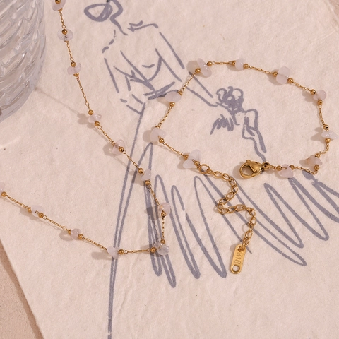Collier en Acier Inoxydable Plaqué Or 18K avec Quartz Rose Concassé Bijoux Minimalistes de Niche pour Femmes
