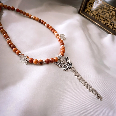Vintage Ethnic Style Sandalwood Wood Beaded Necklace With Alloy Butterfly Pendants And Chain Tassel For Women