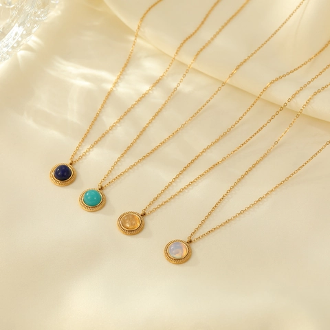Collana con Pendente a Forma di Pianeta Saturno in Acciaio Inossidabile per Donna Placcata Oro Strass Gioielli alla Moda