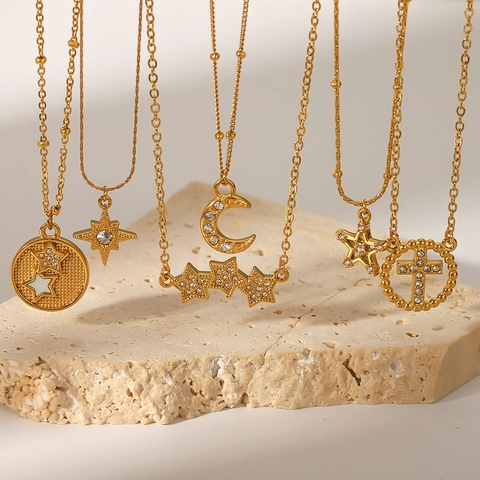 Collier Pendentif Acier Inoxydable Charmes Étoile Lune Croix Zircon Plaqué Or 18K Bijoux Mode Élégants Pour Femmes