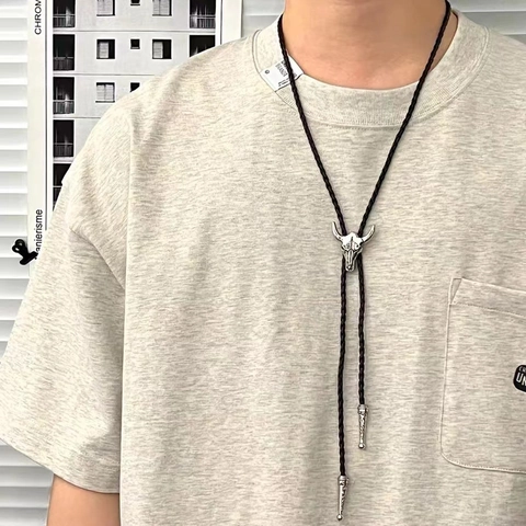 Vintage Western Cowboy Bolo Tie Adjustable Alloy Pendant Braided PU Leather Cord Necktie For Men Women
