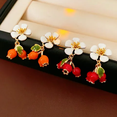 Pendientes Colgantes De Flores Y Bayas De Esmalte Cobre Chapado En Oro Con Poste De Plata Joyas Vintage Para Mujer