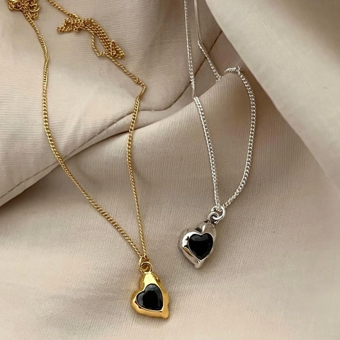 Black Heart Zircon Pendant Necklace Made Of 925 Sterling Silver Irregular Liquid Metal Edge Elegant Jewelry For Women