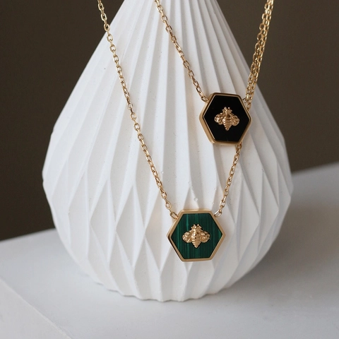 Vintage Hexagon Bee Pendant Necklace Titanium Steel 18K Gold Plated Acrylic Synthetic Stone Retro Clavicle Chain
