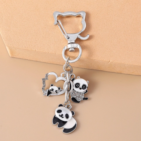 Simpatico Portachiavi Panda Lega Di Zinco Con Strass E Smalto Cuore Pendente Borsa Fascino Tema Animale Gioielli Regalo