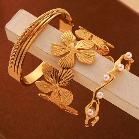 Damen Armreif Edelstahl 18K Vergoldet Imitationsperle Hohl Floral Geometrisch Texturiert Chic Anlaufgeschützt