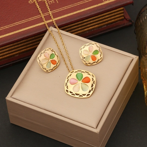 Vintage Stainless Steel Jewelry Necklace And Earrings For Women Square Hollow Flower Pendant With Faux Gemstone Artificial Pearl Geometric Style