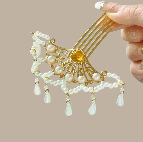 Chinese Style Vintage Fan Shaped Hair Comb Gold Alloy Hollow With Faux Artificial Pearl Tassel Amber Glass Stone Hanfu Accessory