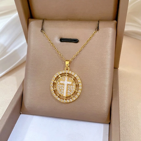 Goldfarbene Kreuz Anhänger Halskette Mit Edelstahlkette Kupfer Anhänger Muschel Und Zirkonia Religiöser Schmuck Damen