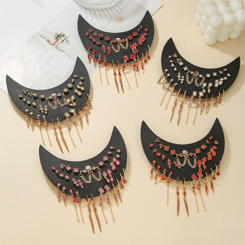 Gotische Geometrische Legierung Rhinestone Stecker Reifen Ohrringe Hängen Kette Quaste Nische Schmuck Für Damen Mode Boho