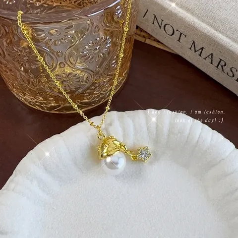 Collar De Aleación Perla Artificial De Imitación Estrella Diamante De Imitación Colgante Gorro De Navidad Cadena Clavícula Joyería Vintage Mujeres