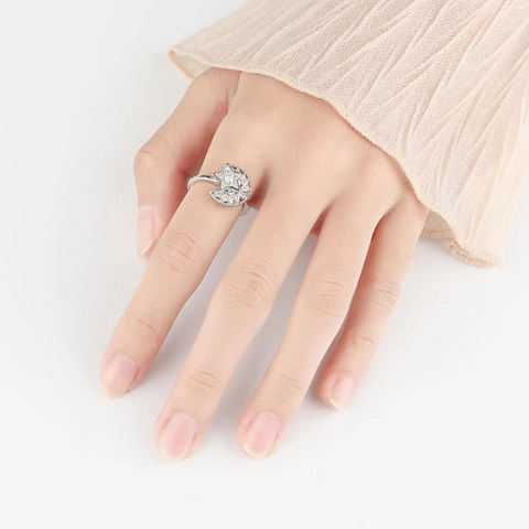 Bague en Cuivre Étoile Lune Rotative pour Femme Incrustée de Strass Bague Ouverte Réglable Bijoux de Mode Anti-Stress