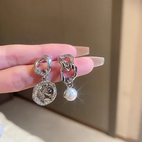 Asymmetric Chain Link Artificial Pearl Drop Earrings With 925 Sterling Silver Earring Post Vintage Portrait Coin Relief Retro Jewelry