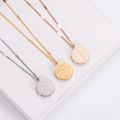 Collana Acciaio Inossidabile Ciondolo Fu Xi Caratteri Strass Placcato Oro 18K Stile Cinese Per Donna