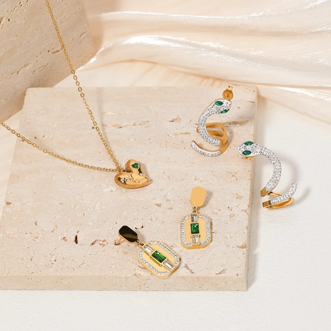 Emerald Green Zircon Snake Earrings And Heart Necklace Gold Plated Stainless Steel Geometric Dangle Jewelry Elegant Women