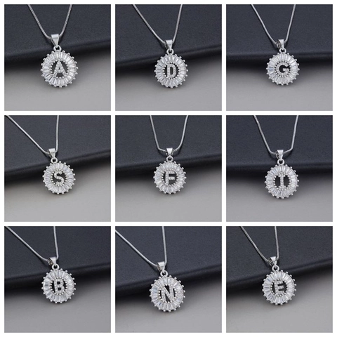 Collier Pendentif Lettre Initiale Cuivre Plaqué Argent Avec Zircons Rond Brillant Bijoux De Mode Pour Femmes