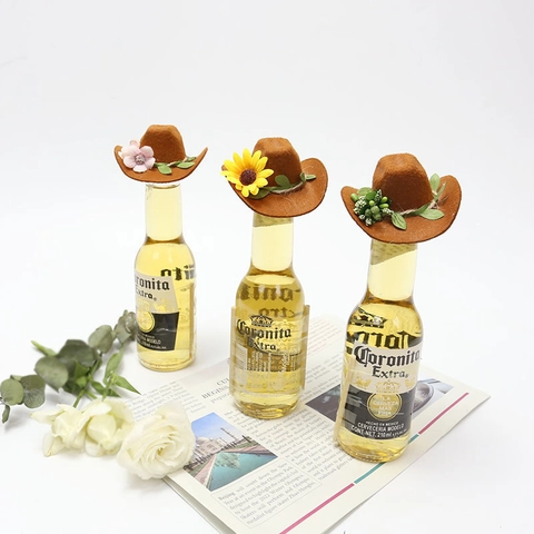 Mini Cowboy Hat Bottle Toppers Felt Decorative Wine Caps With Sunflower Floral Decor For Festive Party Table Atmosphere Decor