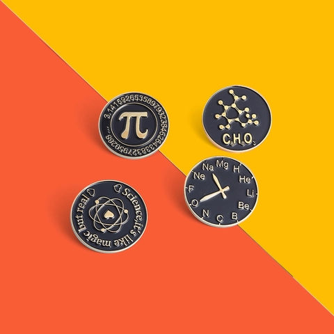 Ensemble de Broches en Émail Scientifique Rond Pi Formule Chimique Horloge Tableau Périodique Broche en Alliage Badge Accessoires Vêtements