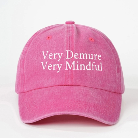 Baseball Kappe Very Demure Very Mindful Slogan Bestickt Gewaschen Polyester Verstellbar Sonnenhut Retro Outdoor